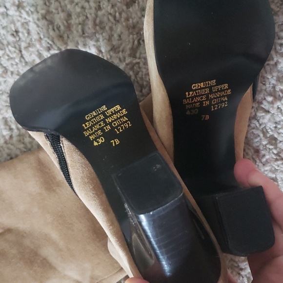 Vintage Newport News Tan Camel Leather Suede Go Go Heeled Boots - Picture 3 of 5